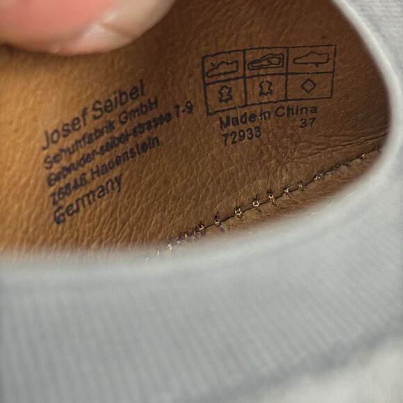 Josef Seibel Pippa33 Women’s Sz 7/EU 37 Gray Suede Slip On Ballet Flats - Picture 6 of 12